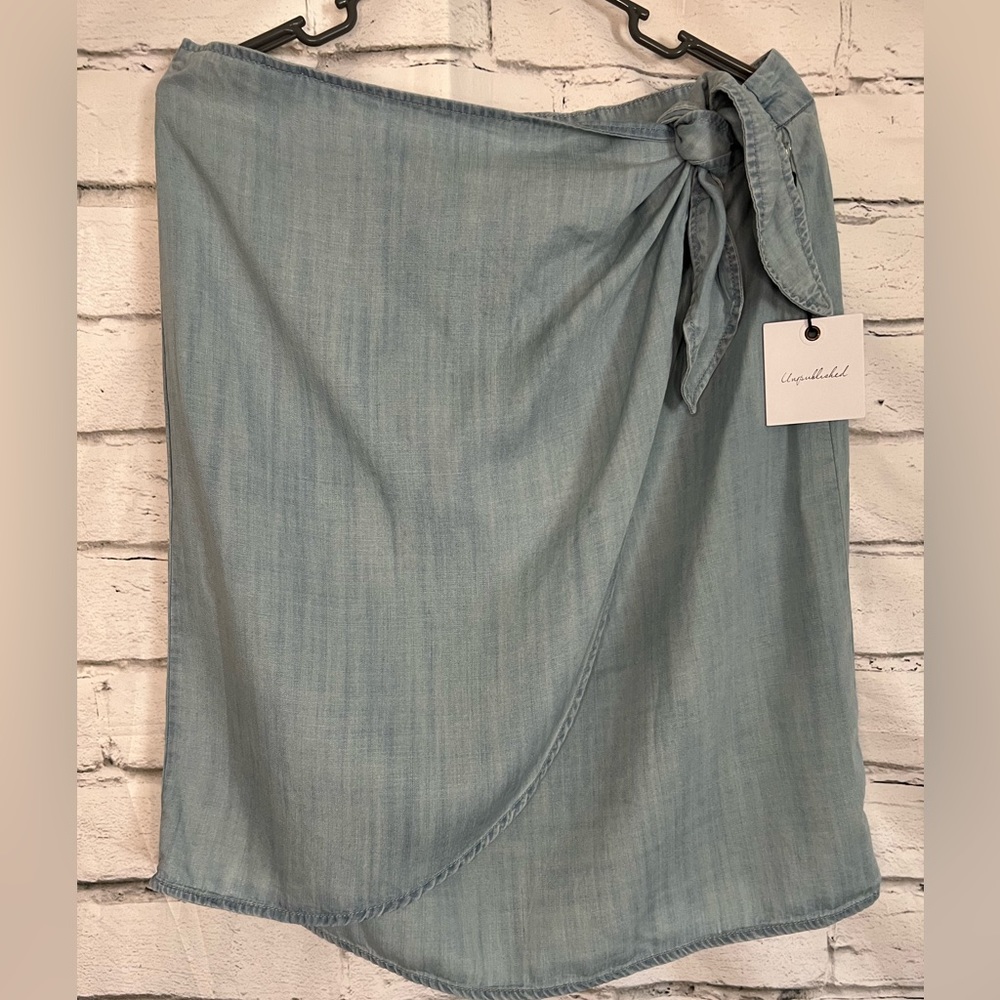 Unpublished chambray wrap skirt size Large NWT